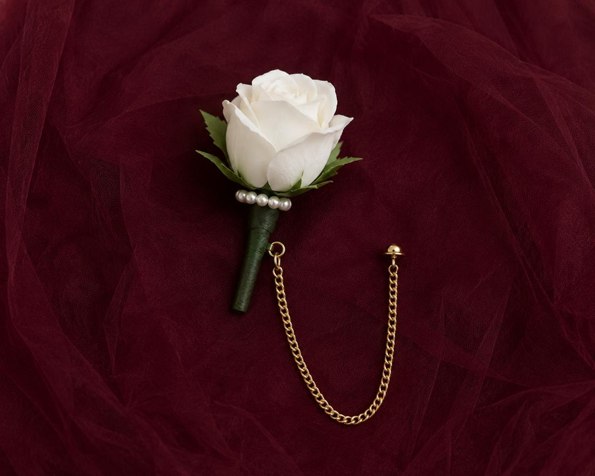GROOM's BOUTONNIERE